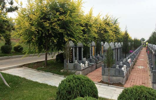 在沈陽龍生墓園中立碑,有什么講究