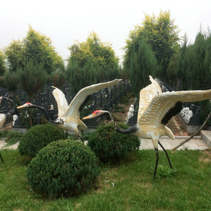 沈陽龍生墓園,龍生墓園仙鶴